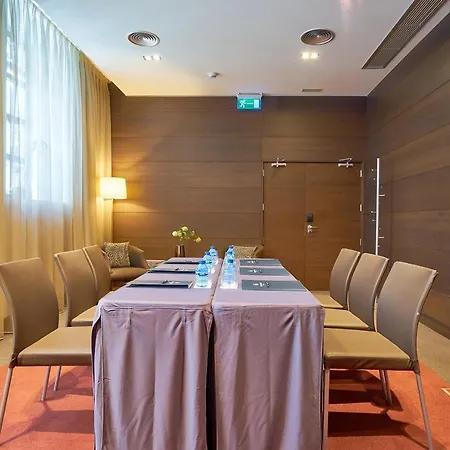 Отель Eurostars Patios De 4*