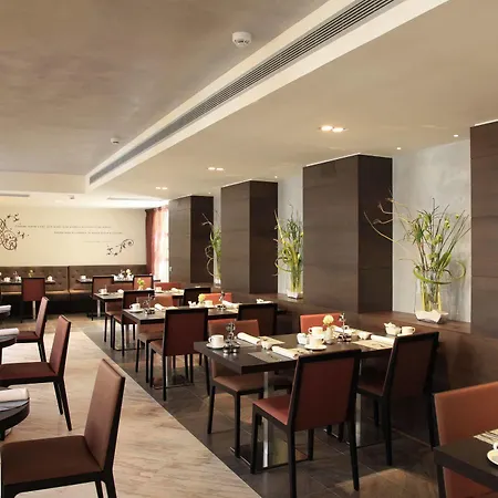 Eurostars Patios De Отель